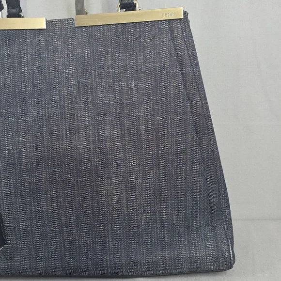 ✨️FENDI 3 Jours Tote Bag - Picture 3 of 16